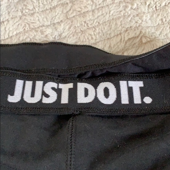 SOLD LOCALLY******Nike leggings - Picture 3 of 5
